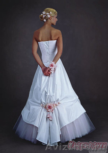 Продам элегантное свадебное платье - Изображение #1, Объявление #761
